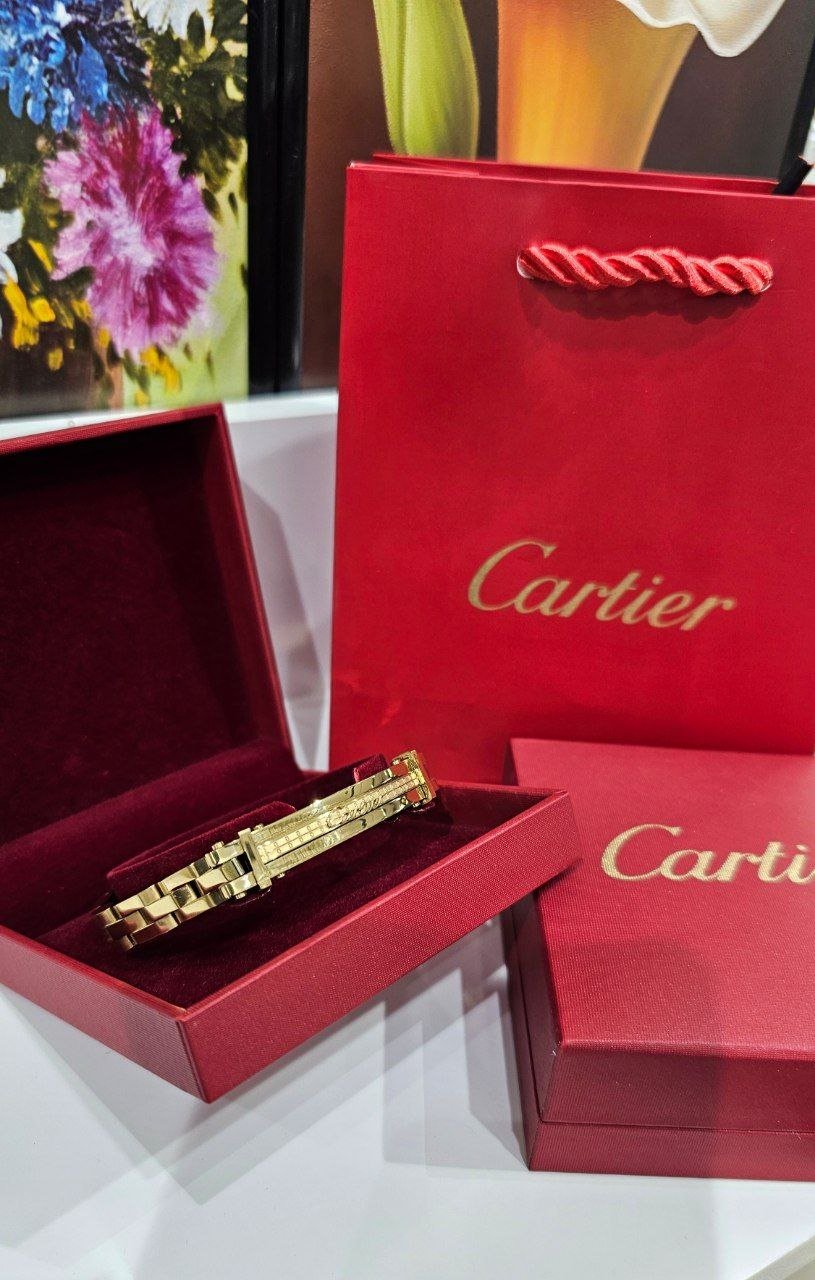 photo_5787653111115008182_y